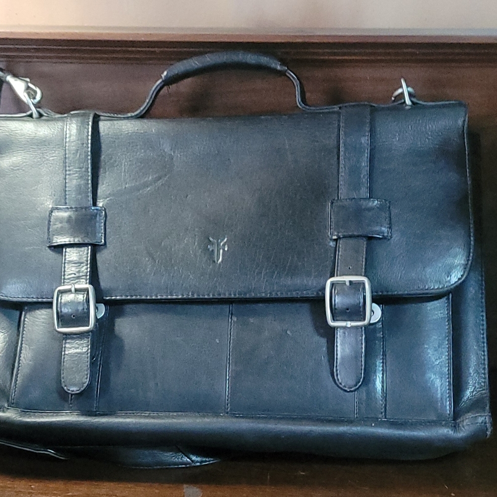 VTG Frye Briefcase Black Leather Soft Side Flap Top Buckle Strap Shoulder Bag.